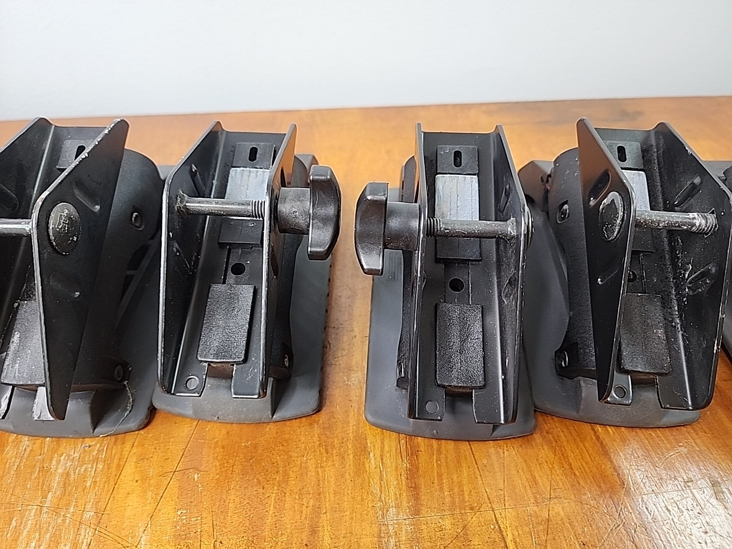 Thule Kayak Canoe Saddles Part No. 515-5031 Car Roof Bar Mounting Set of 6 Read*