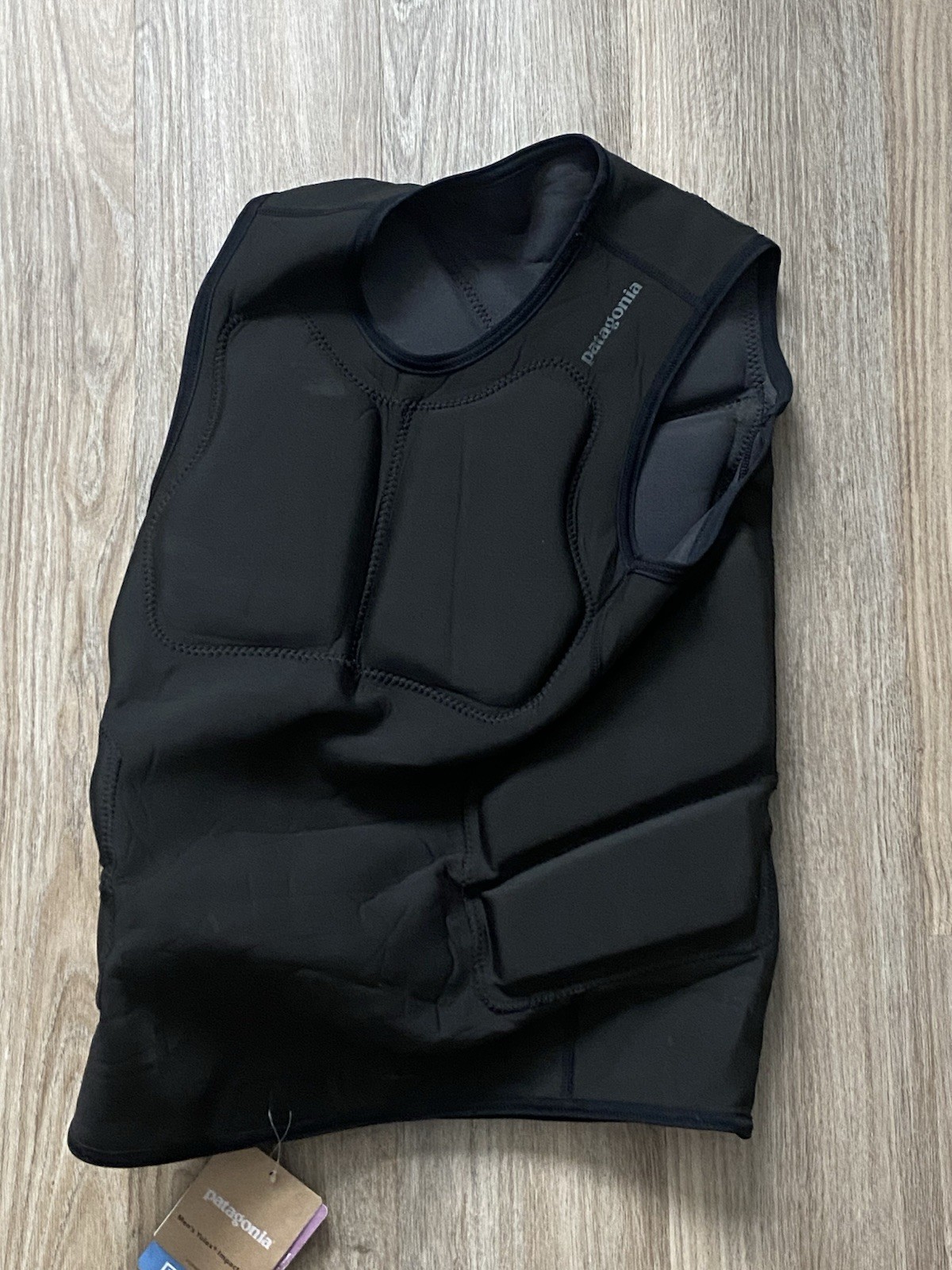 Patagonia Men’s Black Aqua Solvent Free Stretch Yulex Impact Vest Size L NEW