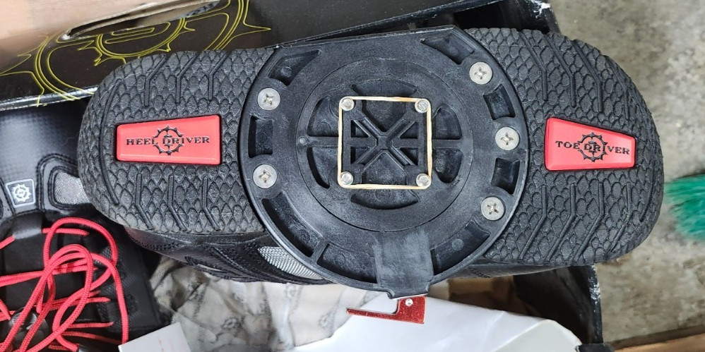 Wakeboard Boots w/Driver, Bindings, & Moldable Liners for a perfect fit!