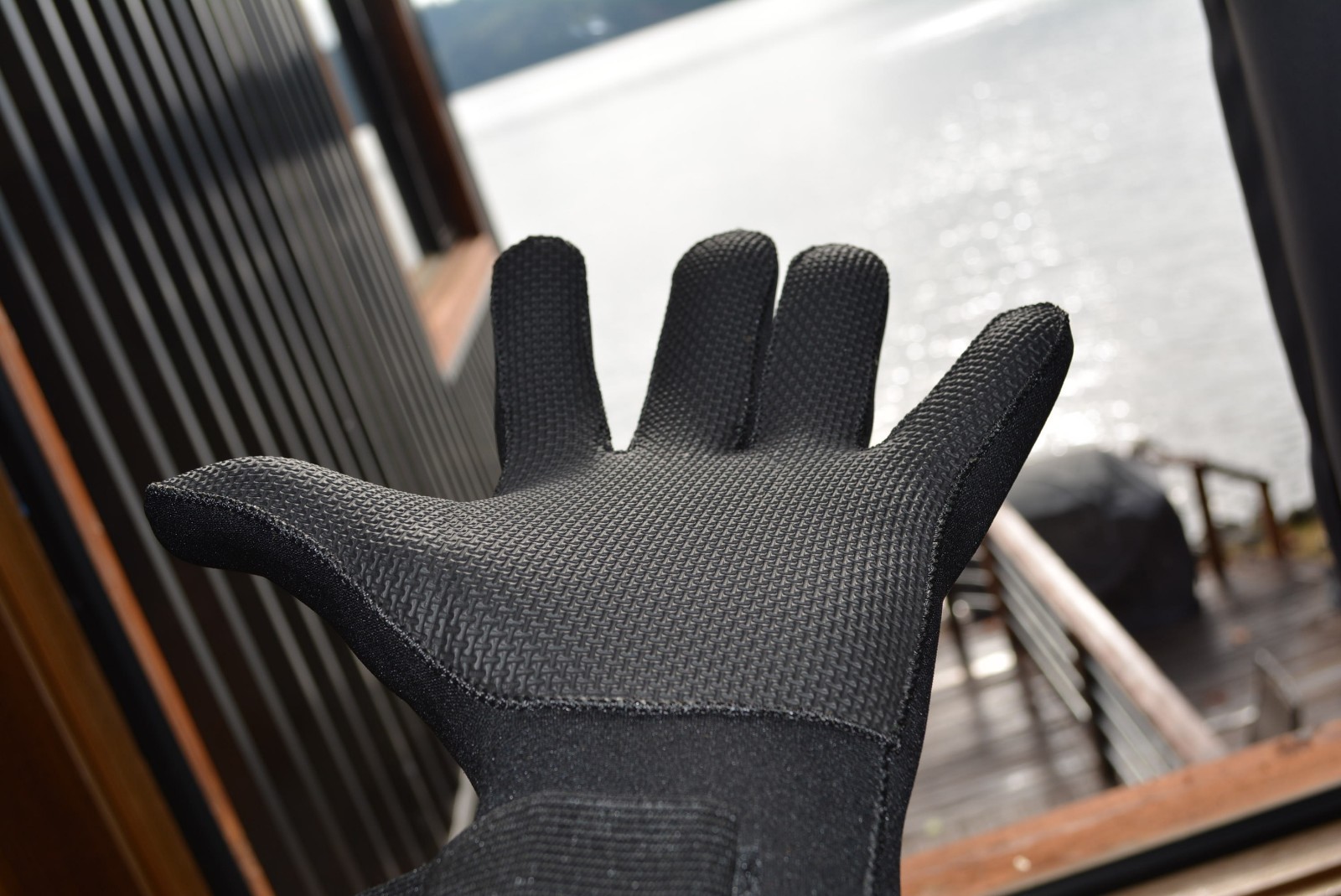 Neoprene gloves 4mm New, nice, the real deal ( GREAT DEAL)