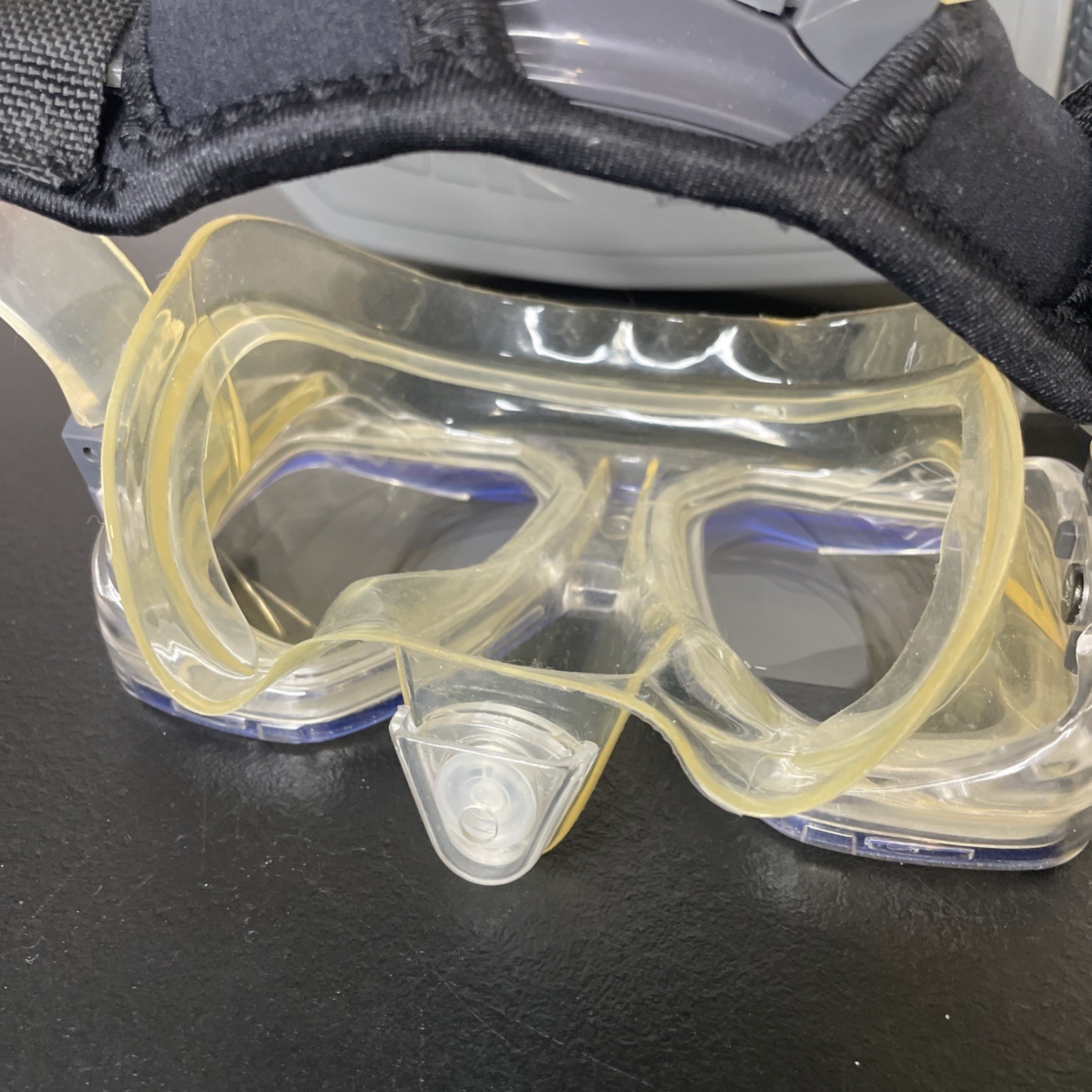 Ocean Master Tempered Glass Snorkeling Masks Q Strap Lot Of 3 With Cases