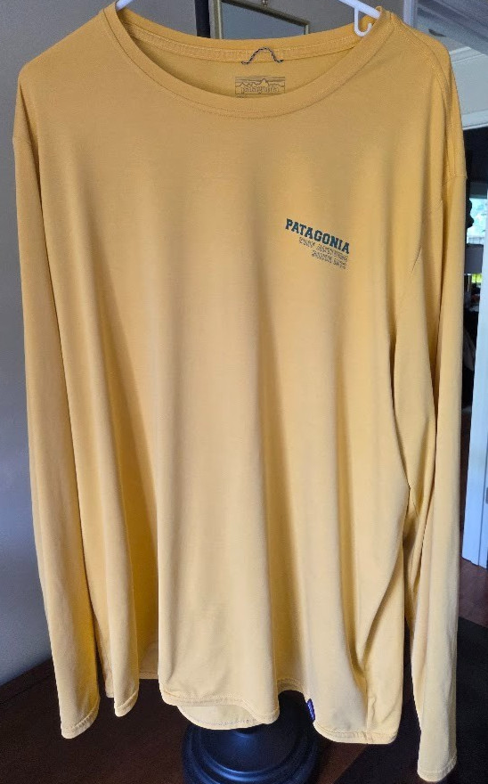 Patagonia Men’s 2XL Surf Activism Rash Guard Yellow EUC