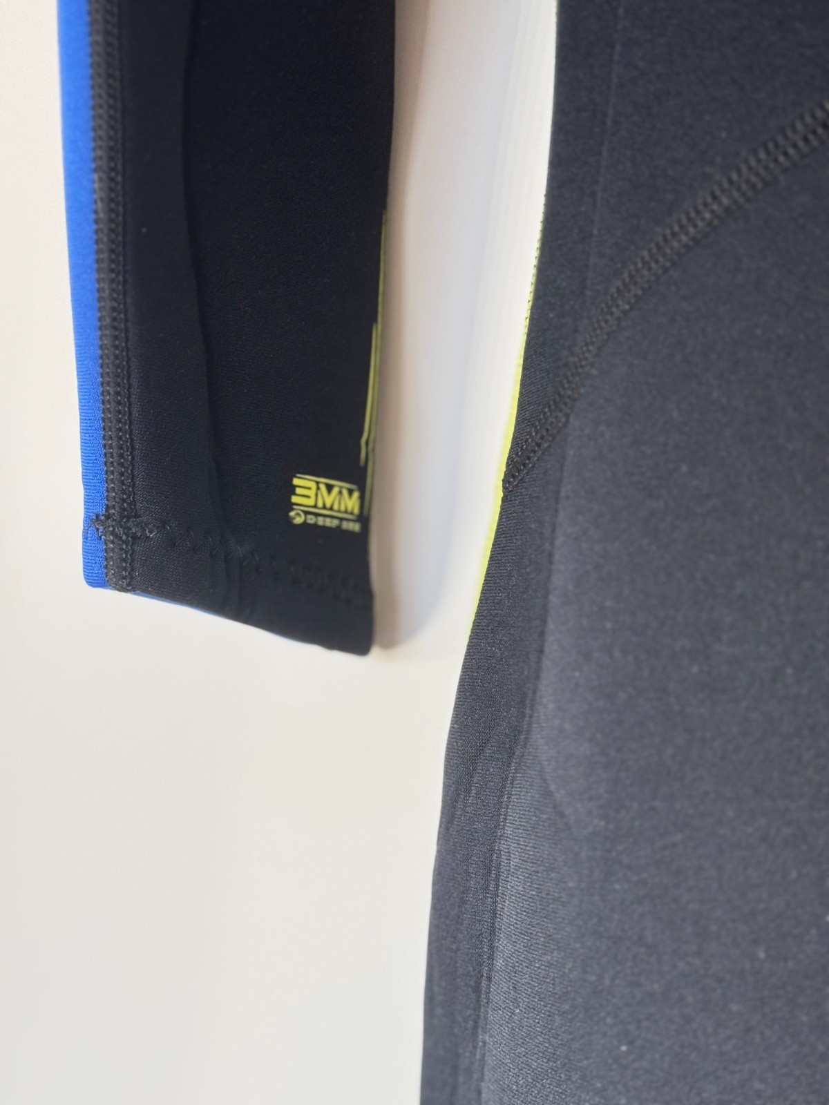 Deep See 3mm Full Wetsuit Mens Medium Black Blue Back Zip Surf Dive