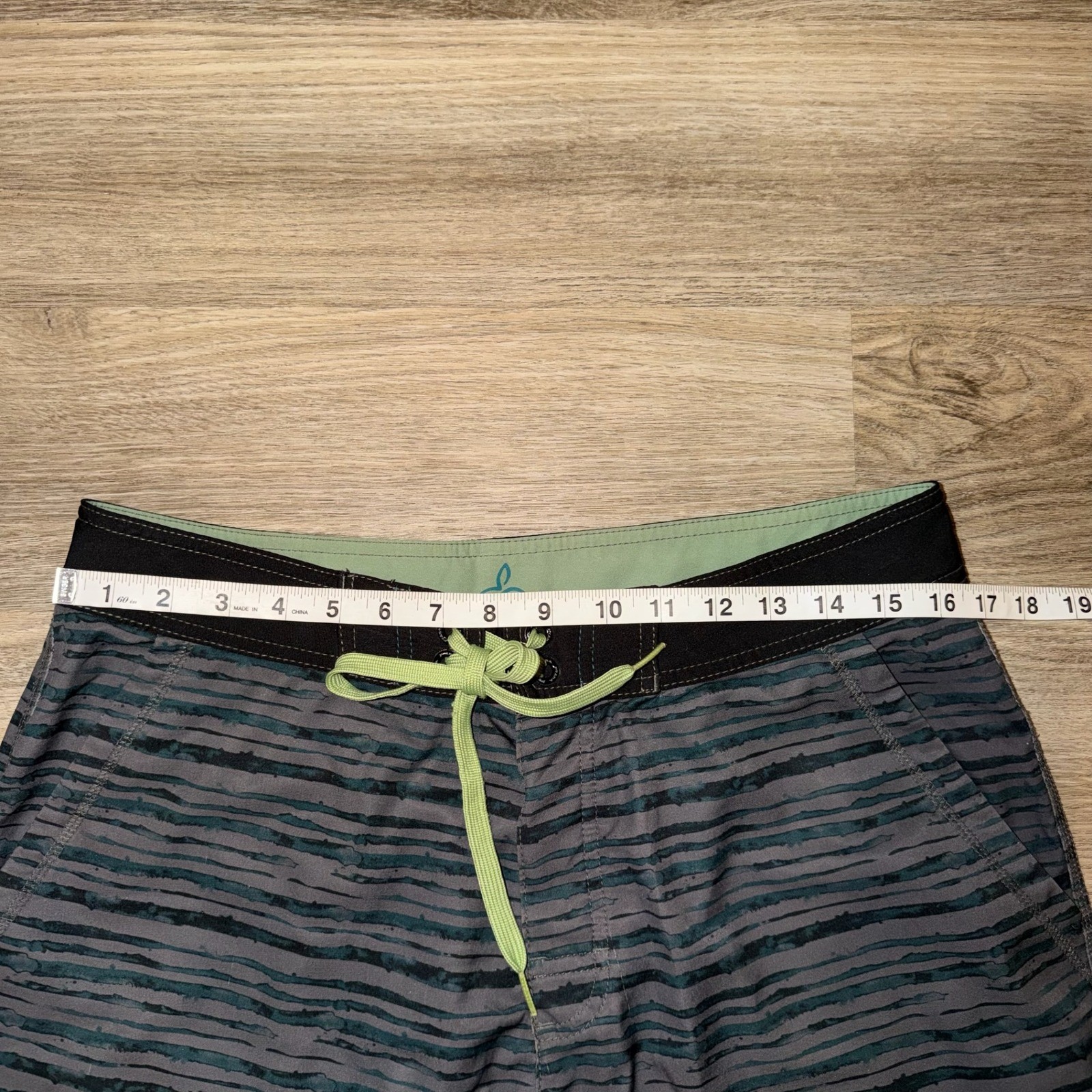 prAna Board Shorts Mens Size 32 Gray Green Striped Swim Trunks