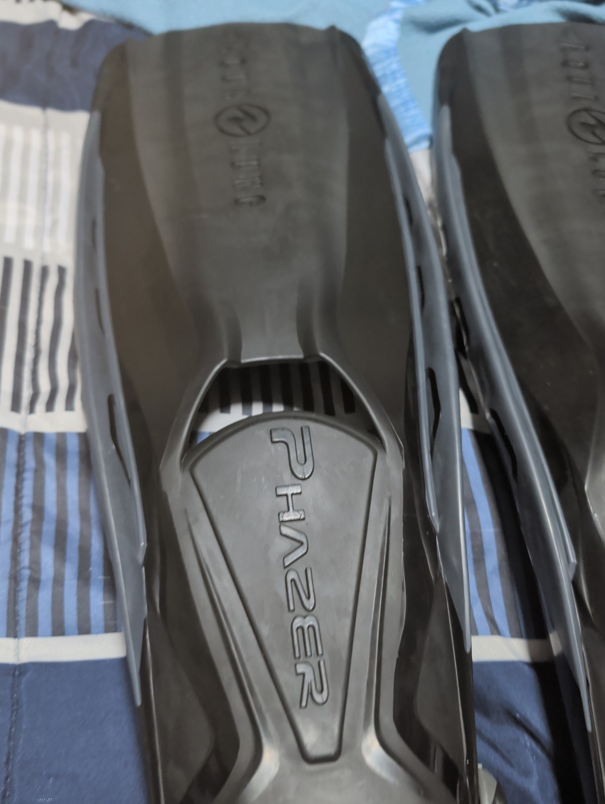 Aqualung Fins Phazer Small Dark Grey And Black