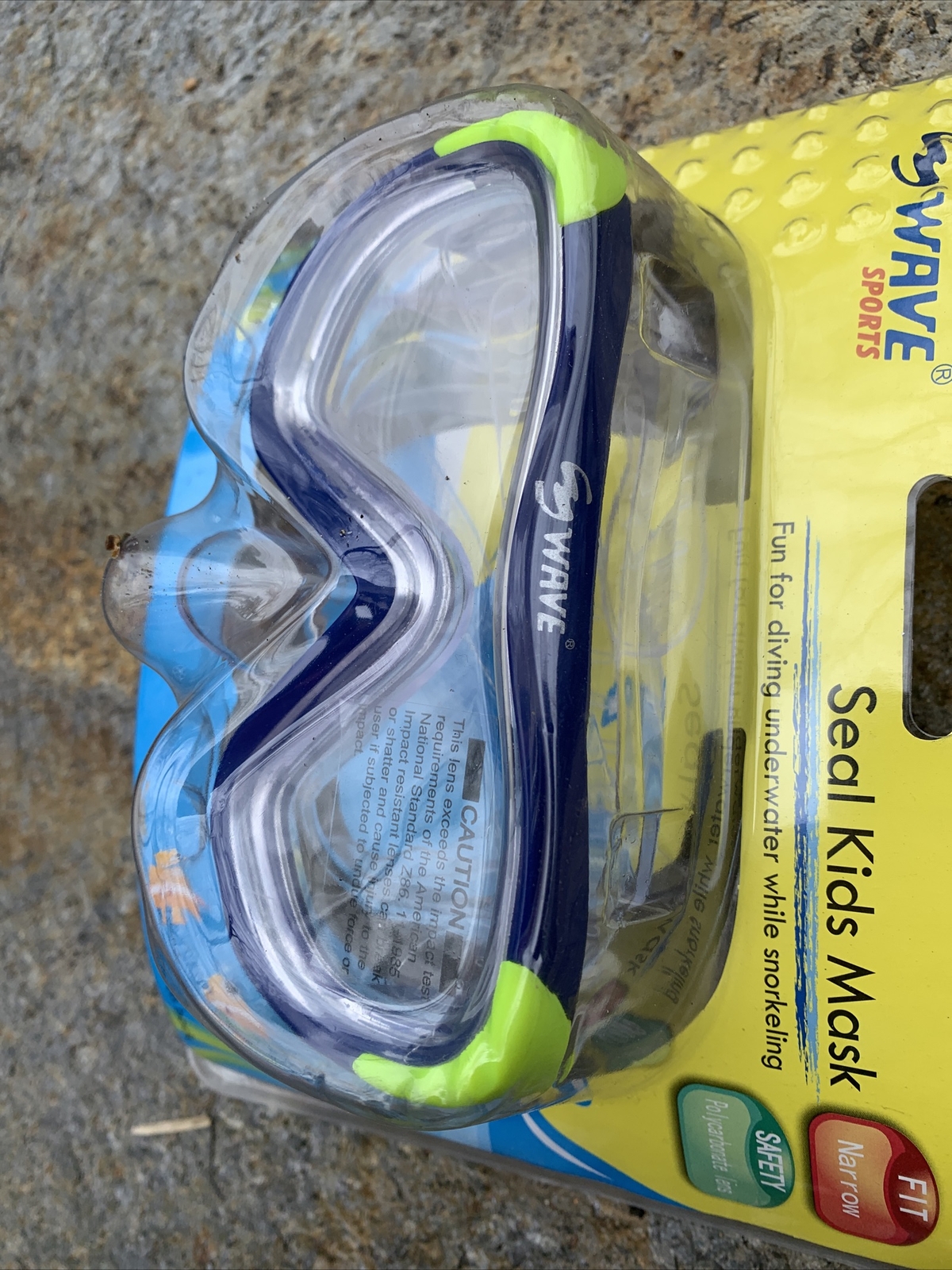 Wave Sports Ages 3 to 6 Snorkeling Seal Kids Mask Green Narrow Fit