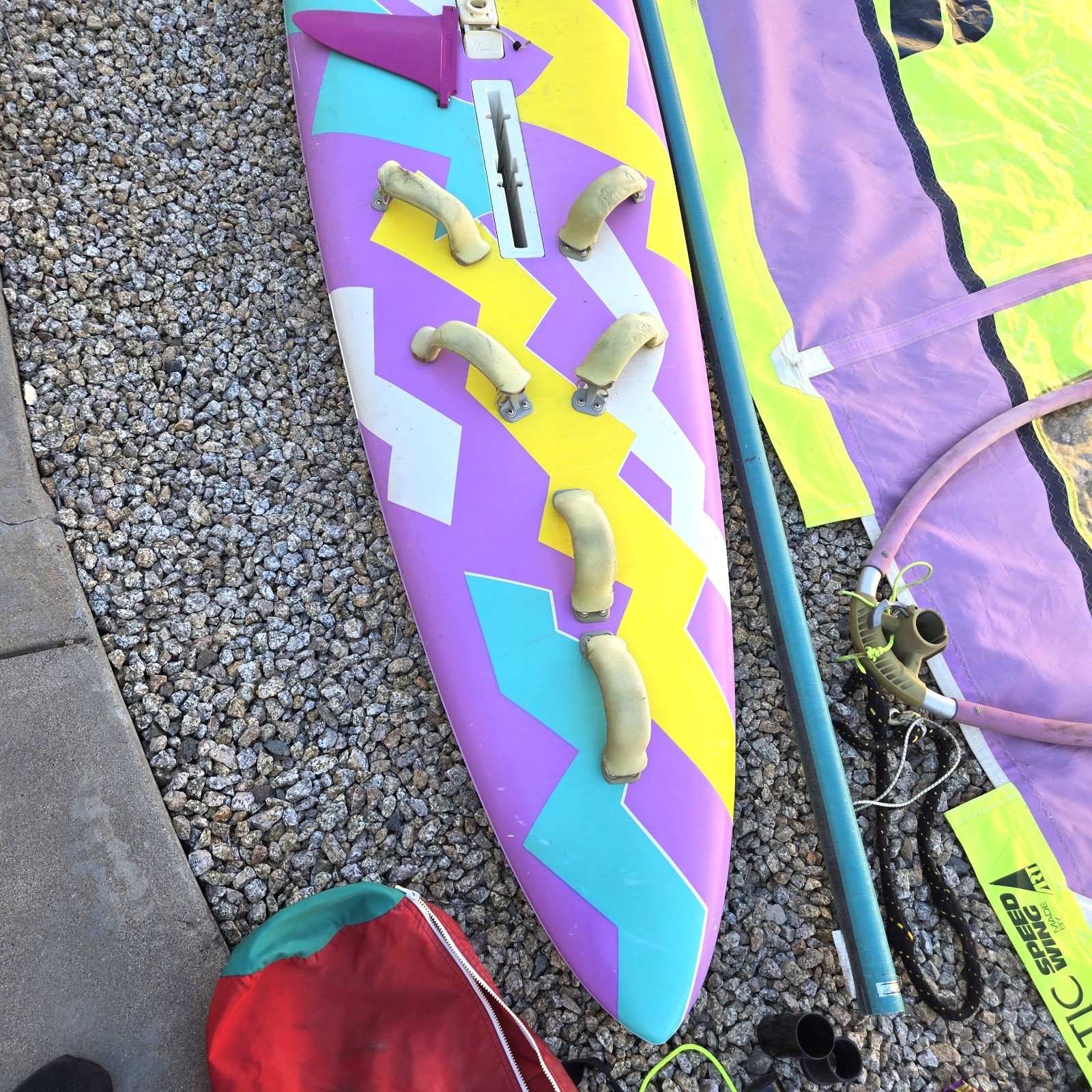 Vintage Fanatic Lite Bat Windsurfer Board w/6.8 Sail Mast Boom Accessory Kit