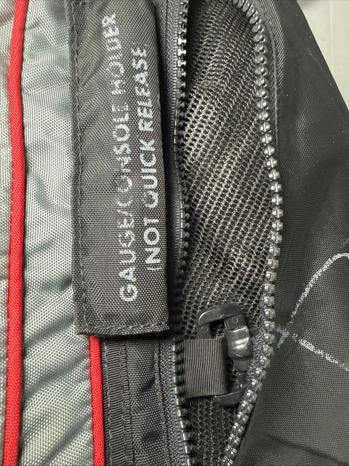 Dacor BCD SCUBA Black/Gray/Red Diving Dive Vest BC Size Medium