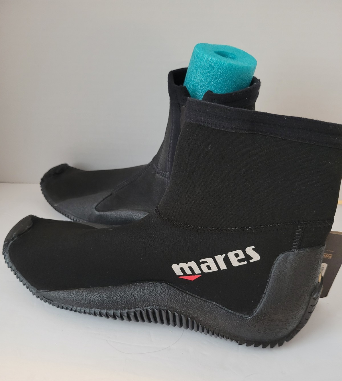 Dive scuba water boots mens sz 11 New w/tag zip up 3MM neoprene/nylon black