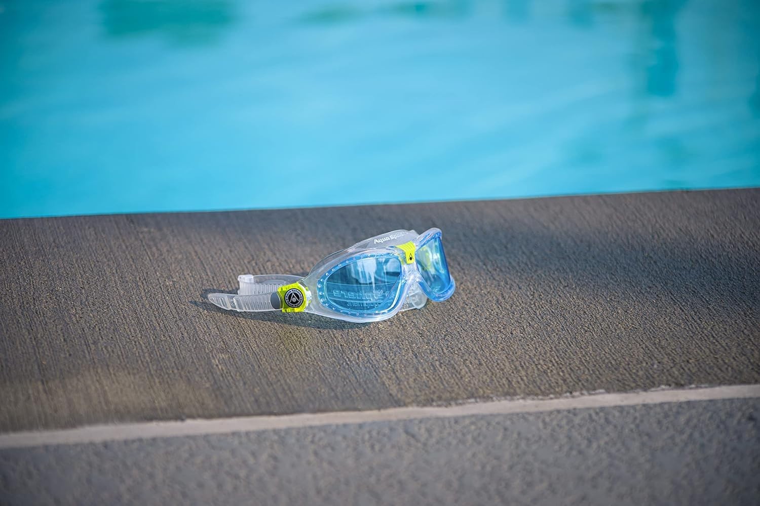Aqua Lung Seal 2.0 Kids Goggle – Translucent/BlueLens