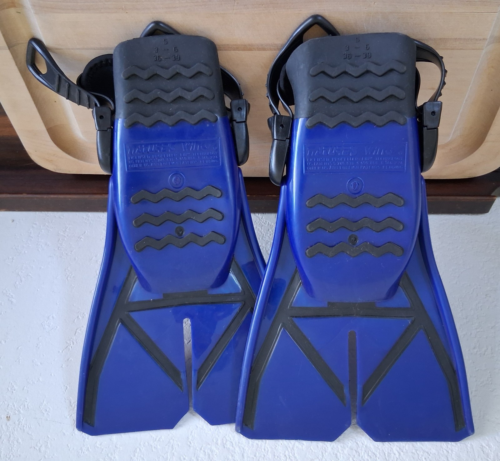 Aqua Sphere Zip swimming Fins blue & black – Small 3-6