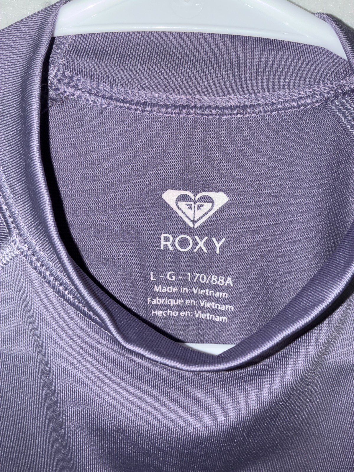 Roxy Women Whole Hearted Short Sleeve Rashguard L Beach Surf Swim UPF 50+ Purple