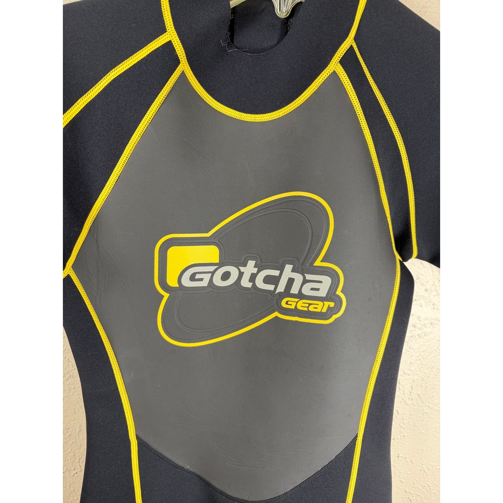Gotcha Gear Wetsuit Mens Size Small Short Sleeve Scuba Ocean Surfing Swim Outfit