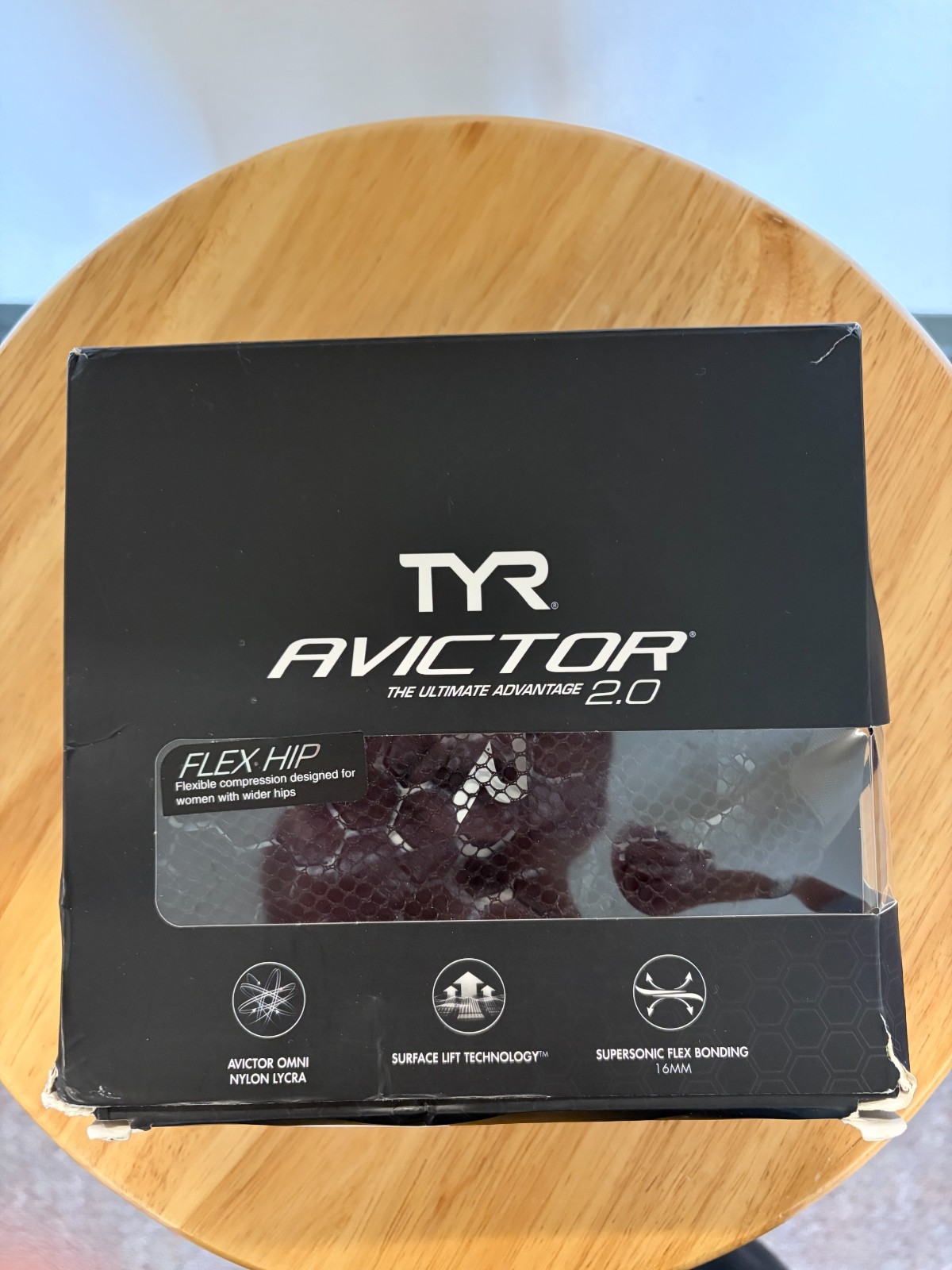 BRAND NEW TYR Avictor 2.0 Open Back Hip Flex (Black – W – 24)