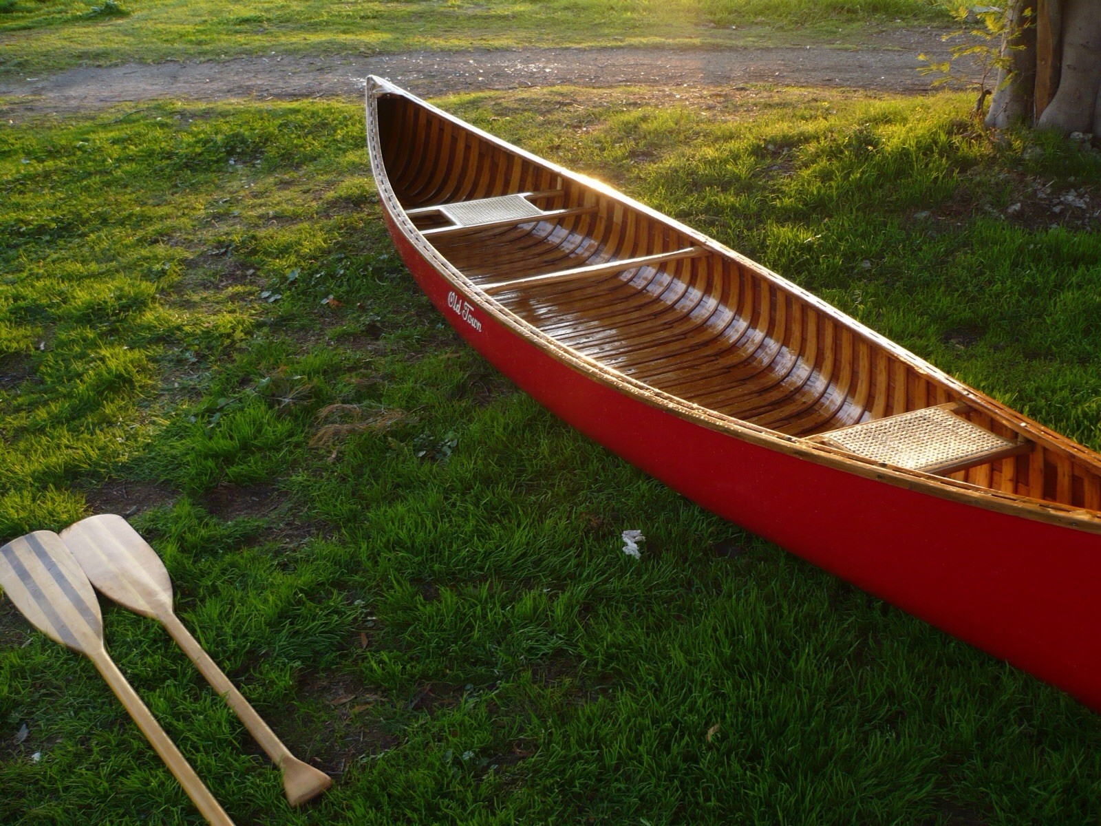 I’m selling a refurbished 1968 Old Town Canoe Trapper 15