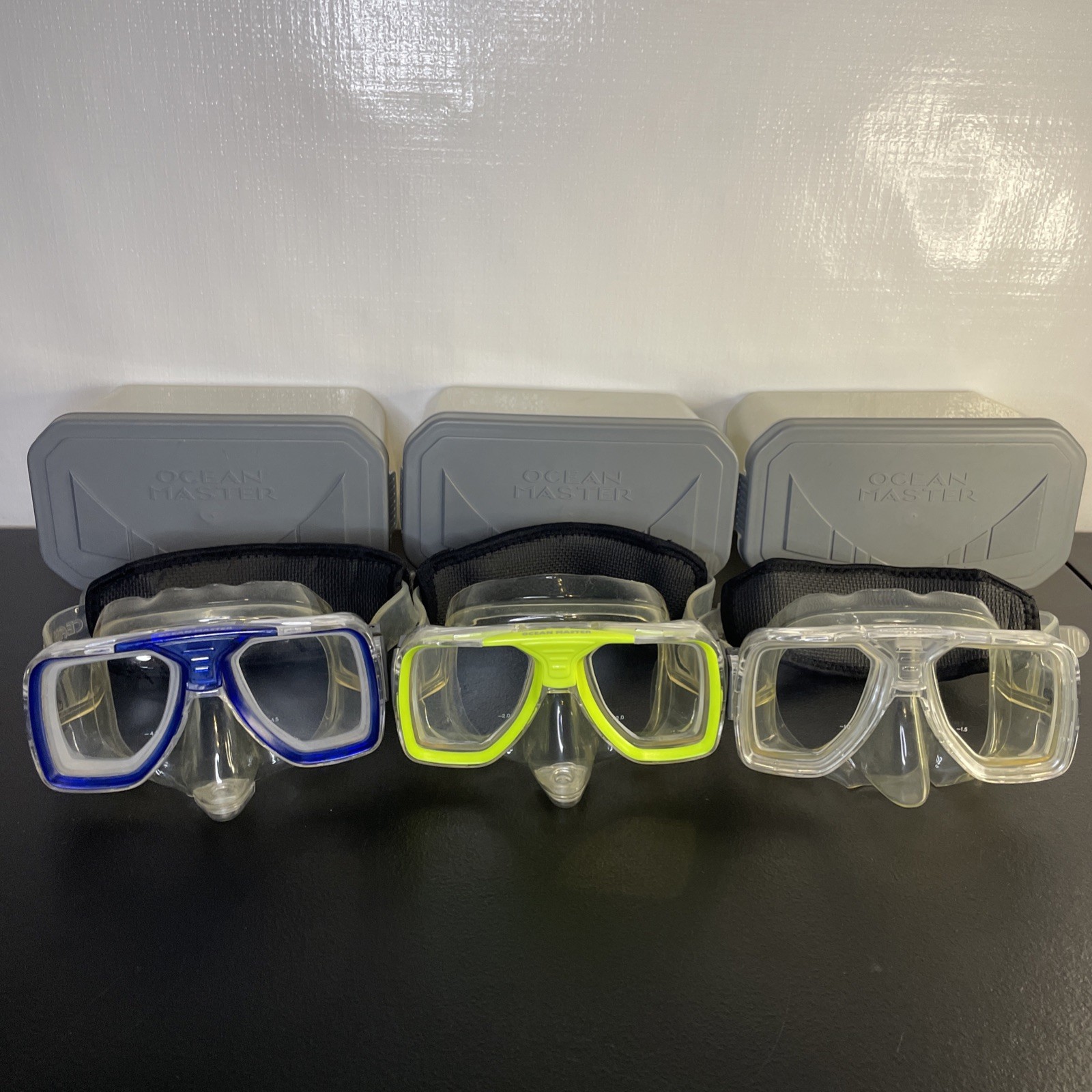 Ocean Master Tempered Glass Snorkeling Masks Q Strap Lot Of 3 With Cases