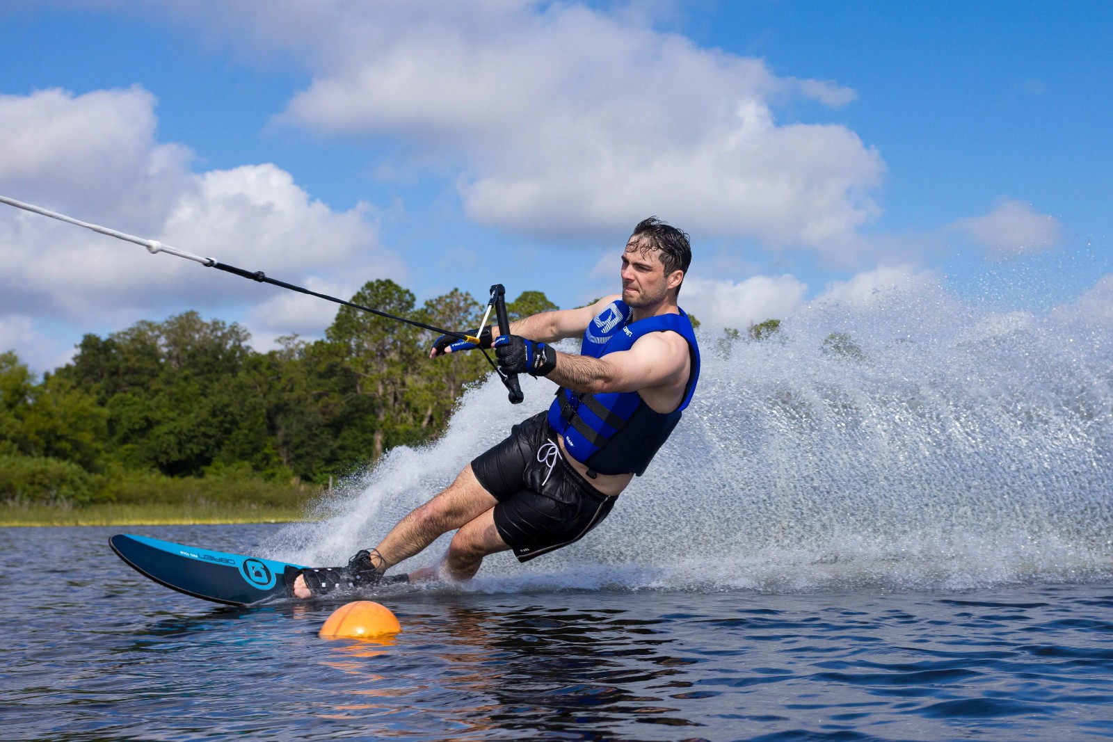 O’Brien Pro Tour 68″ Slalom Water Ski w/ Z9 Binding – 2026