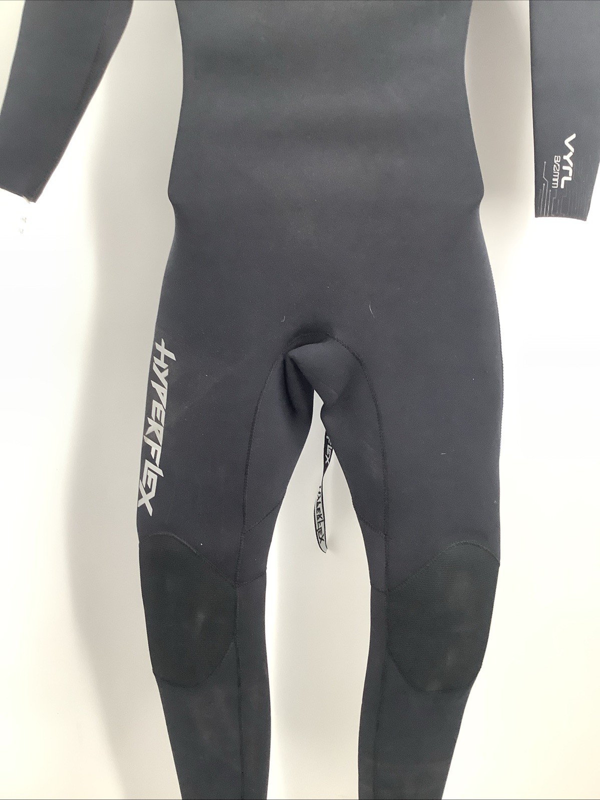 HyperFlex Men’s 3/2 mm VYRL Chest Half Zip Black Wetsuit Size Medium