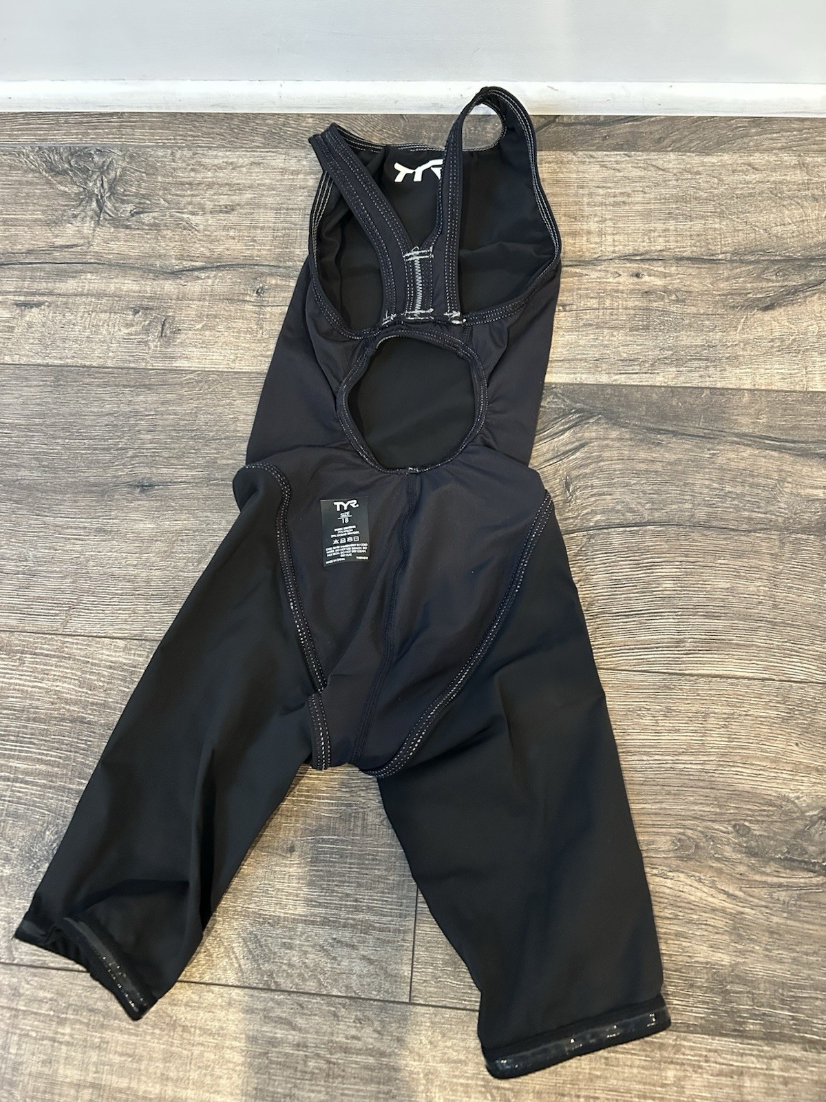 TYR Women’s Thresher Black Open Back Size 18 Kneeskin Tech Swimsuit Approved 12u