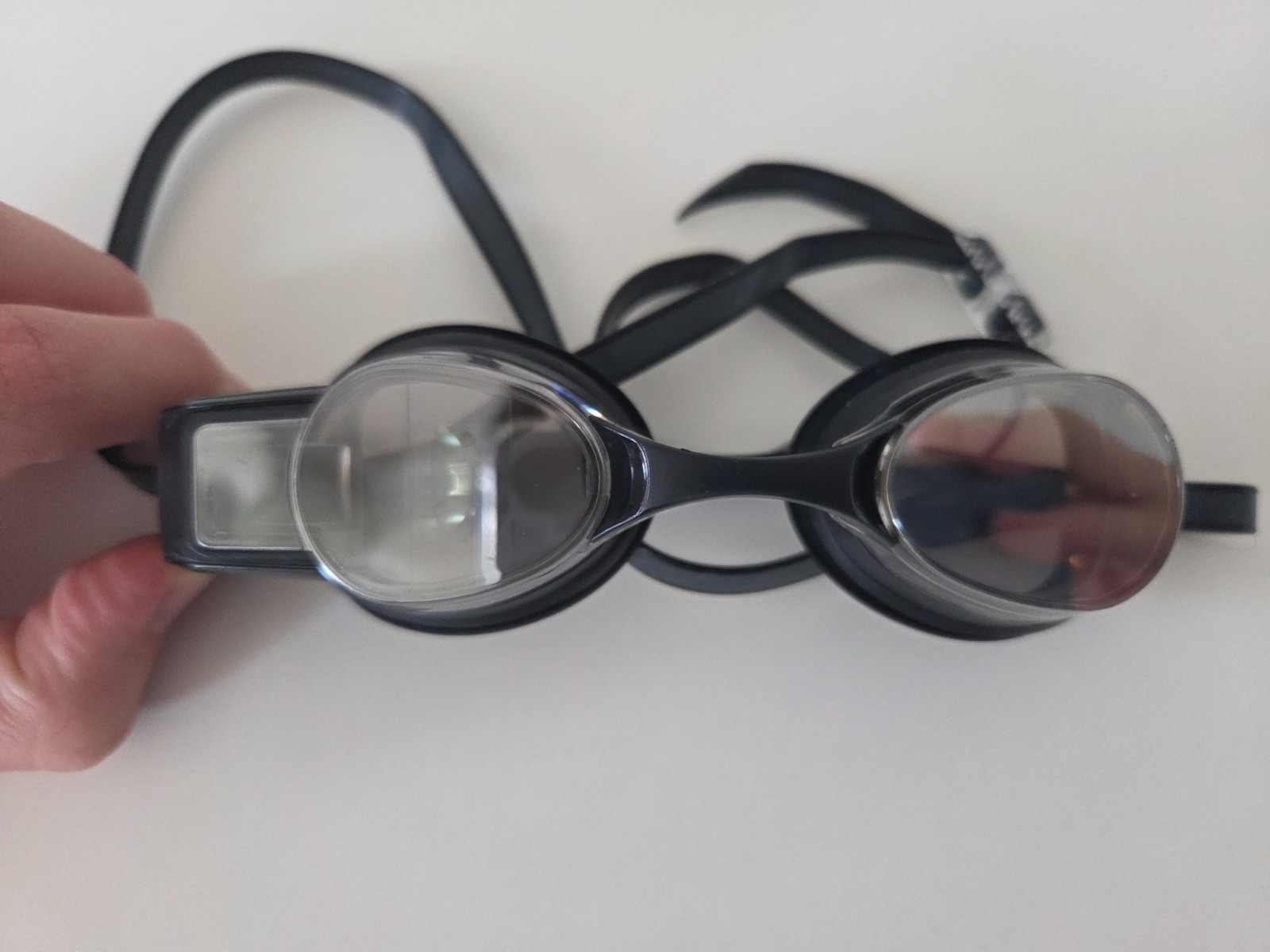 FORM Swim Smart 1 Display Swim Goggles & 2 Finis MP3 Players – Lightly Used