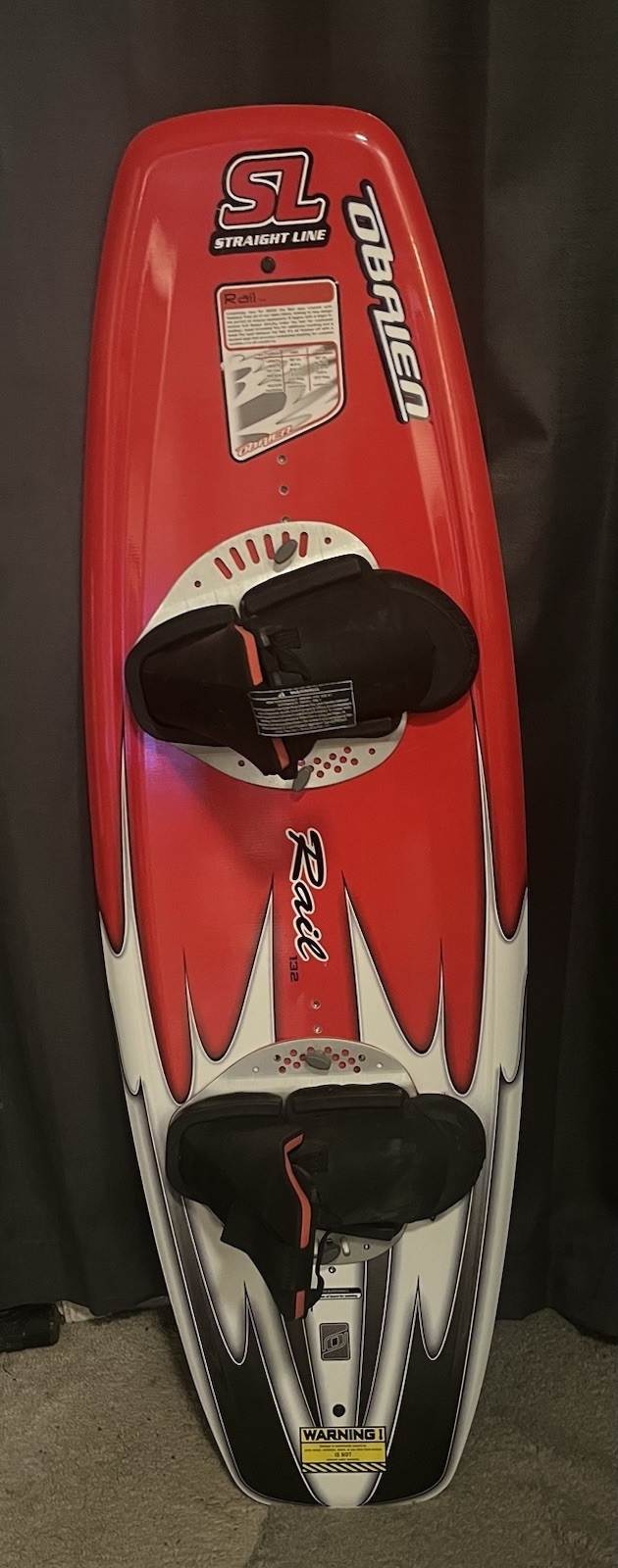 Obrien Straight Line Rail 132 Wakeboard W/Boots NO Rubber Covers