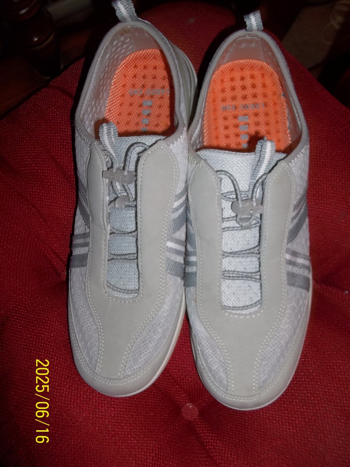 Lands End Womens Water Shoes Gray/silver 467447 Size 10 B no tie laces