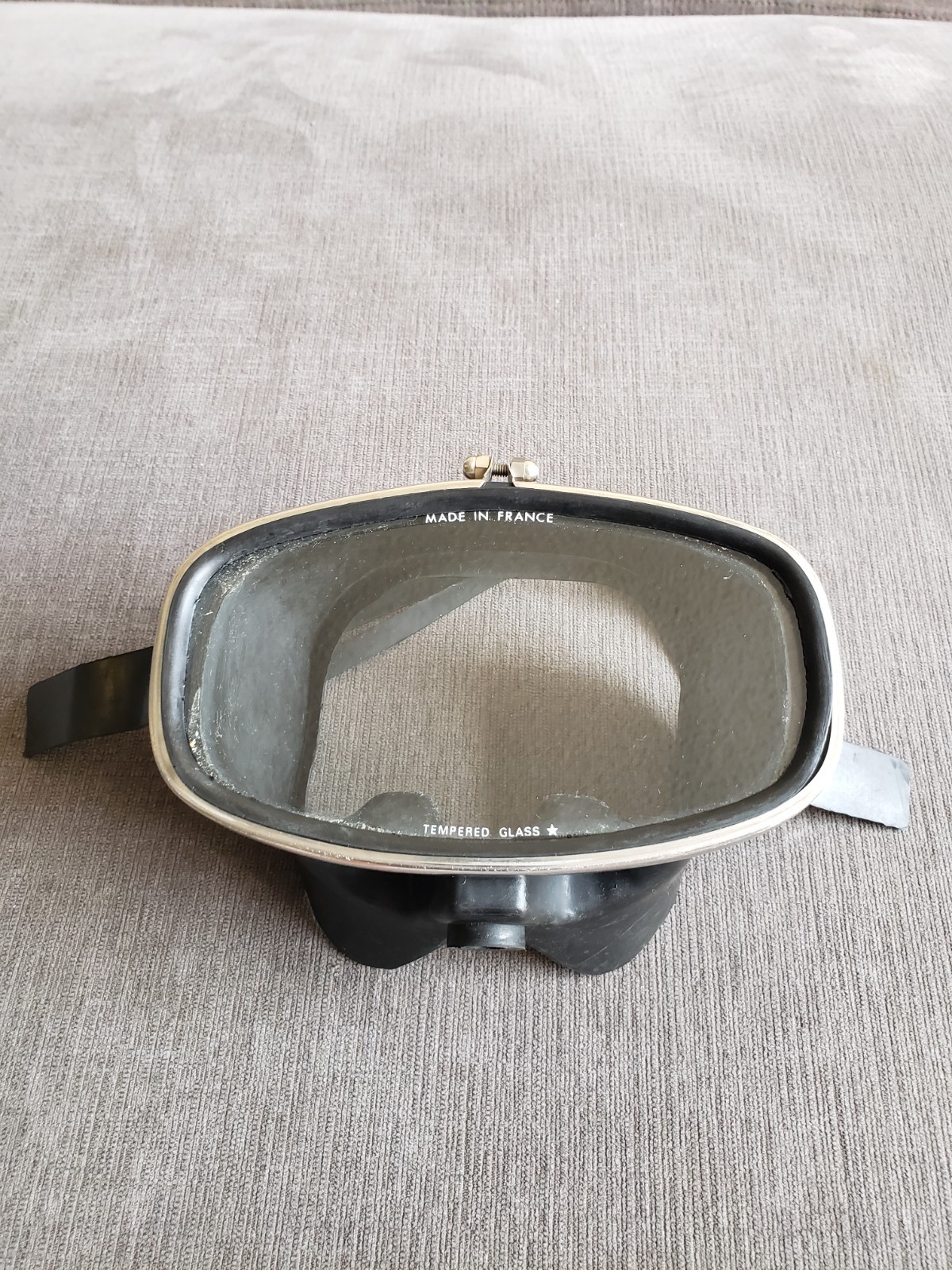 Vinatge GYMNOT Nautica Scuba Snorkeling Mask – Made In France – GREAT COND!