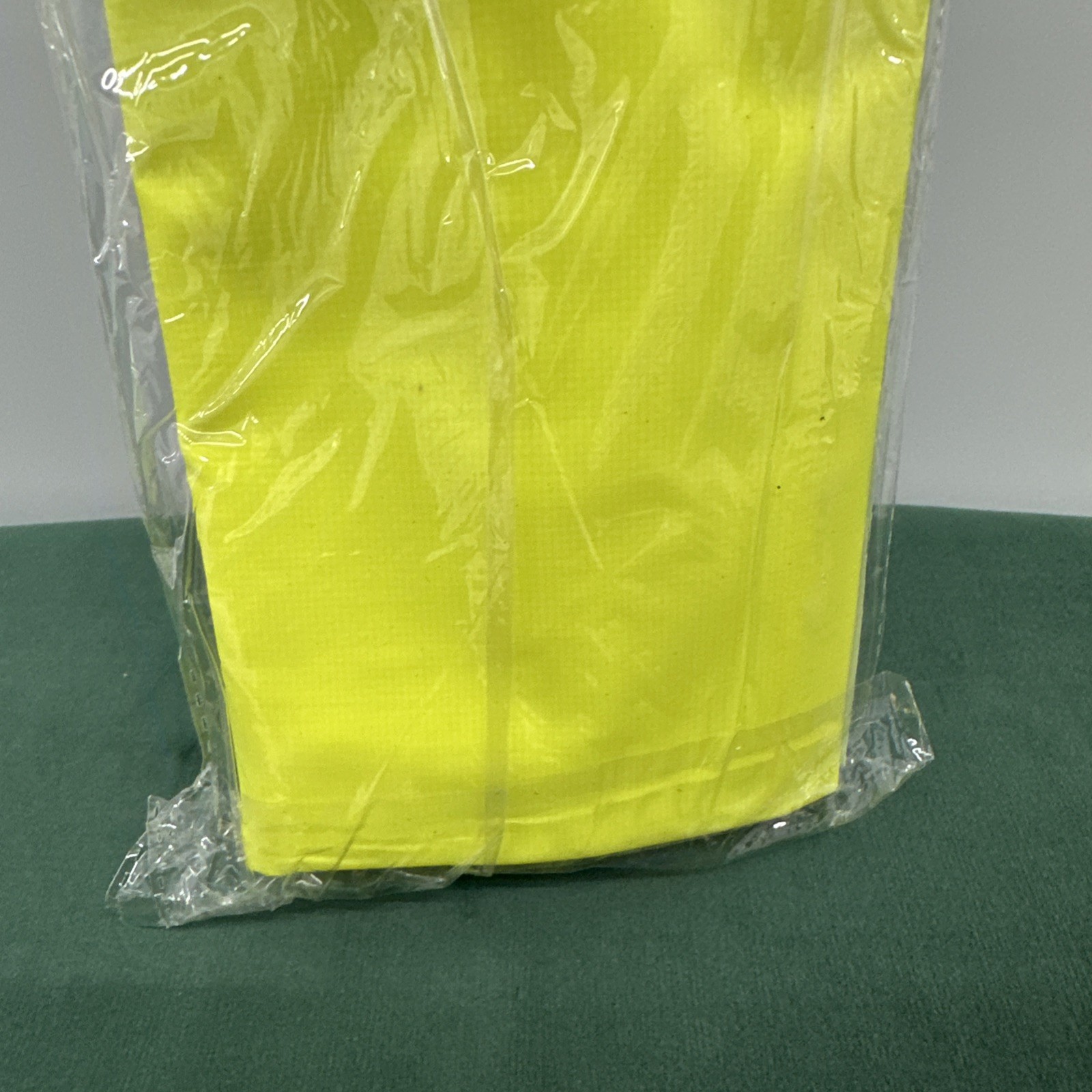 Waterproof Dry Bag Dry Sack 10L Camping Fishing Kayak Canoe Rafting Neon Yellow