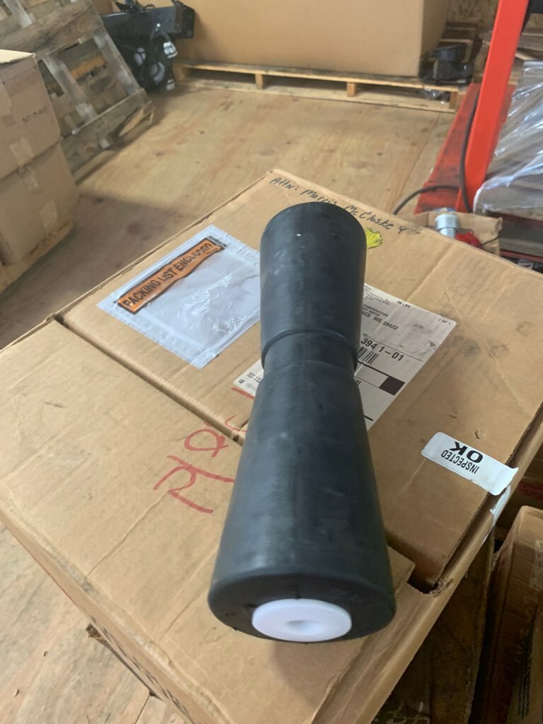 Yates Rubber 12000 Black Thermal Plastic Keel Roller