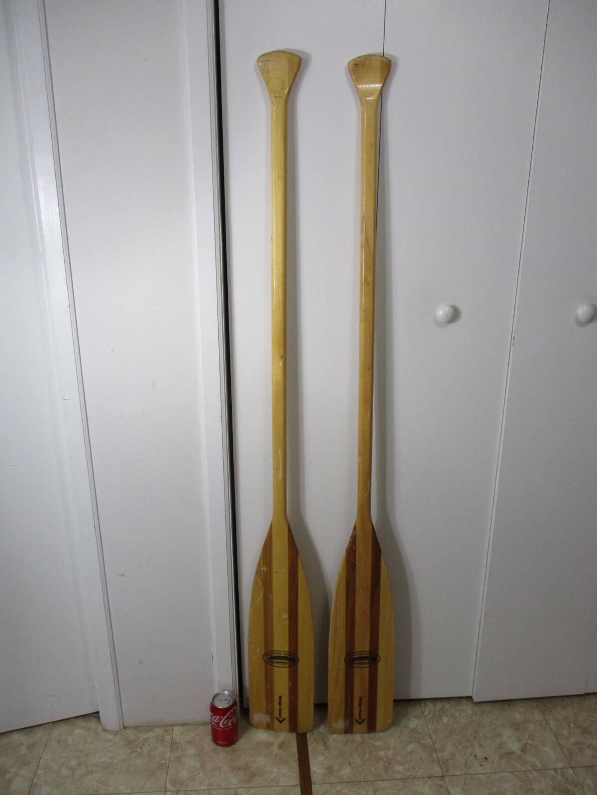 2 Wooden FEATHER BRAND Boat Oars/ Paddles 60″ GREAT SHAPE